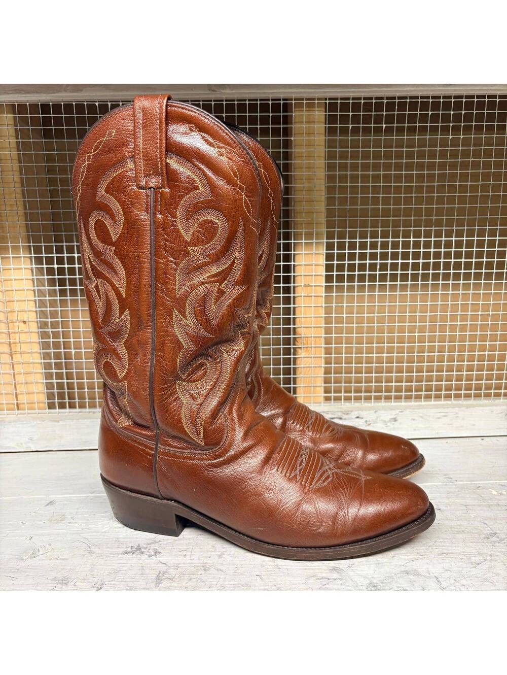 Dan Post Cowboy Boots Men's Size 9.5 EE Brown Leather Made in Mexico